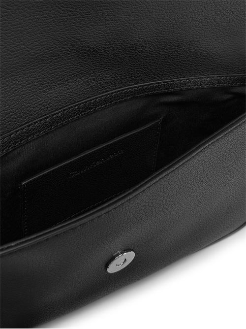 MINIMAL MONOGRAM SHOULDER POUCH CALVIN KLEIN JEANS | LV04K3161G/UB1